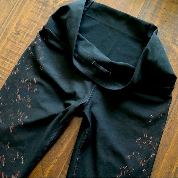 Lululemon 🍋 Mapped Out Copper Camo High Rise Tight 28” Black Leggings Size 8 - Picture 5 of 14